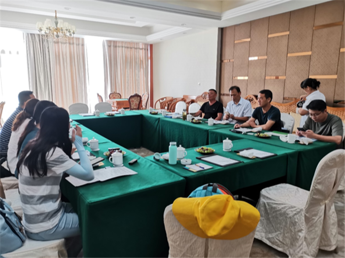 9月3日，中農(nóng)富通調(diào)研組兵分兩路對南京高淳區(qū)武家嘴現(xiàn)代農(nóng)業(yè)產(chǎn)業(yè)示范園區(qū)和棲霞區(qū)龍?zhí)冬F(xiàn)代農(nóng)業(yè)產(chǎn)業(yè)示范園區(qū)的調(diào)研工作。(圖2)