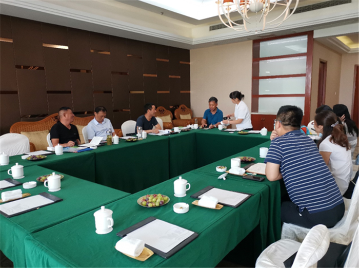 9月3日，中農(nóng)富通調(diào)研組兵分兩路對南京高淳區(qū)武家嘴現(xiàn)代農(nóng)業(yè)產(chǎn)業(yè)示范園區(qū)和棲霞區(qū)龍?zhí)冬F(xiàn)代農(nóng)業(yè)產(chǎn)業(yè)示范園區(qū)的調(diào)研工作。(圖1)